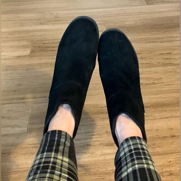 Quality TOMS   black heeled women’s boots leather/wool 9.5 side zip retail $84 - Picture 4 of 8